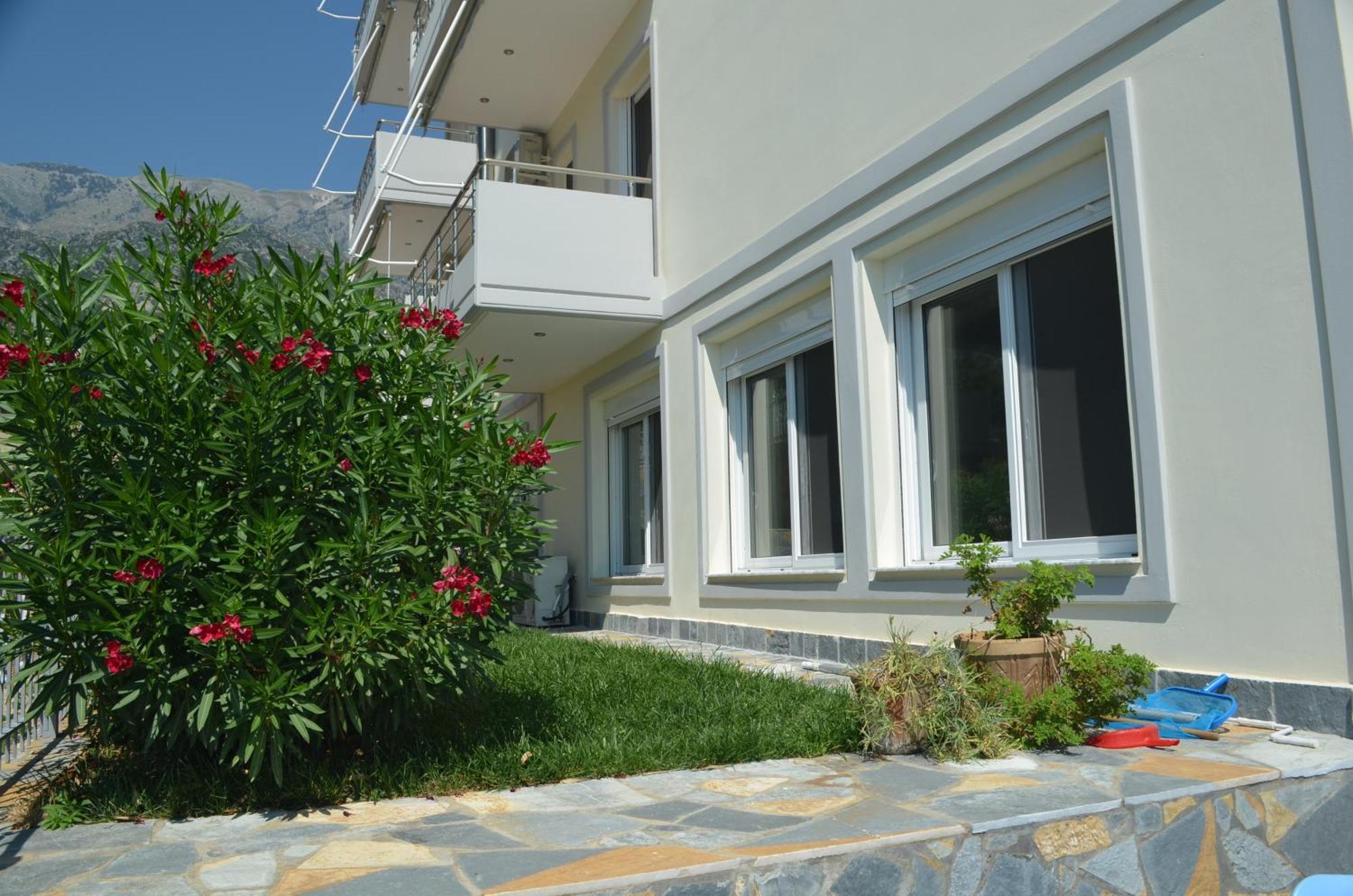 Perivolos Apartments Dhërmi Εξωτερικό φωτογραφία